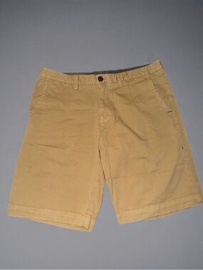 Tommy Bahama khaki shorts - Classic Casual Fit